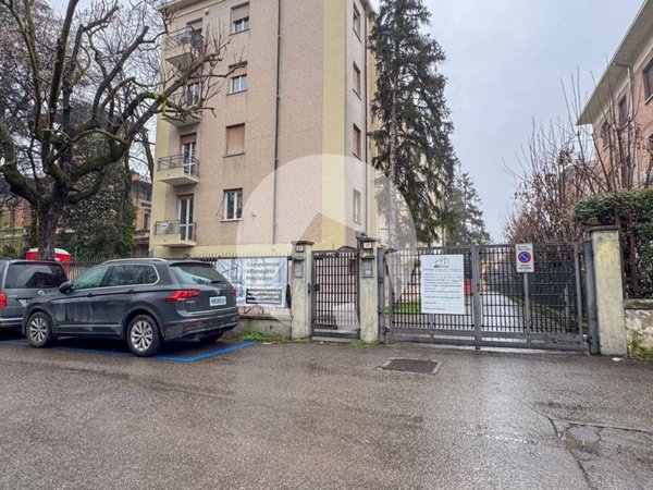 appartamento in vendita a Reggio nell'Emilia in zona Città Storica