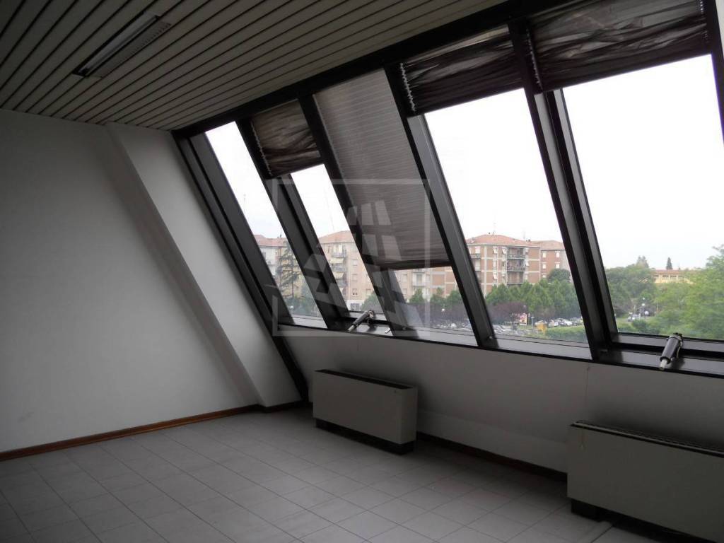 ufficio in vendita a Reggio nell'Emilia