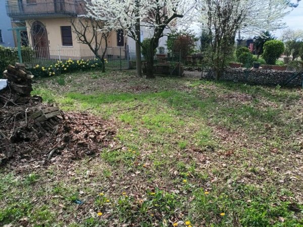 casa indipendente in vendita a Reggio nell'Emilia in zona Masone