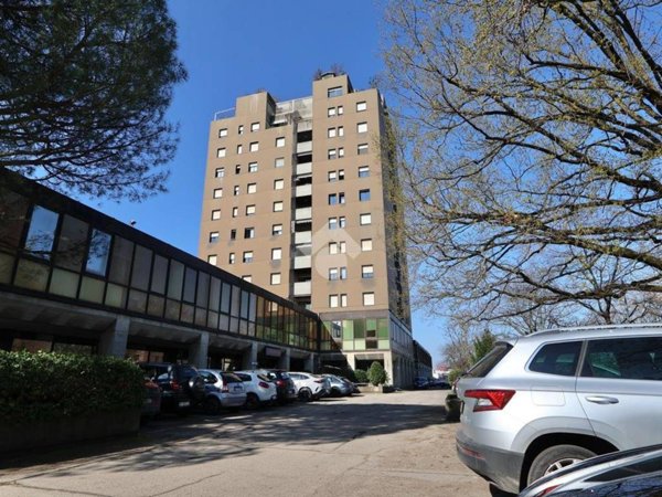 appartamento in vendita a Reggio nell'Emilia in zona Carrozzone