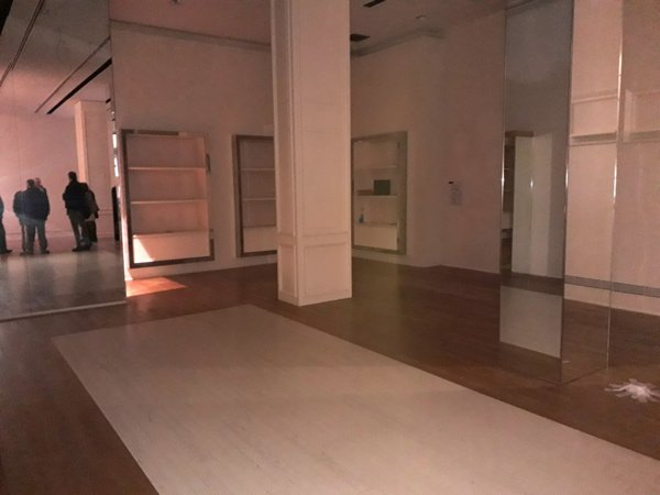 locale commerciale in vendita a Reggio nell'Emilia in zona Città Storica