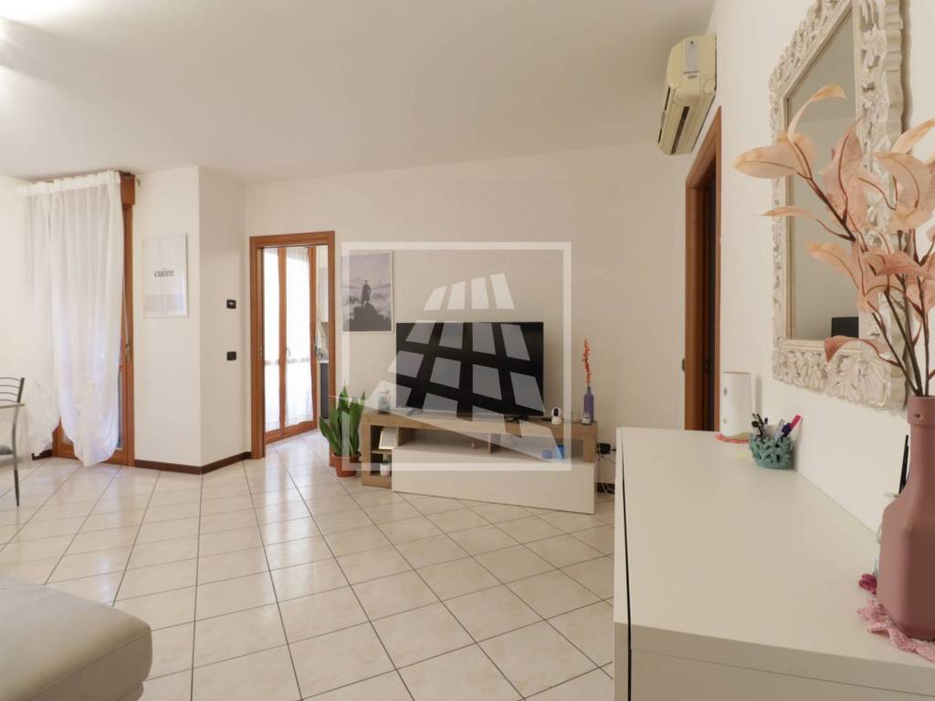 appartamento in vendita a Reggio nell'Emilia in zona Città Storica