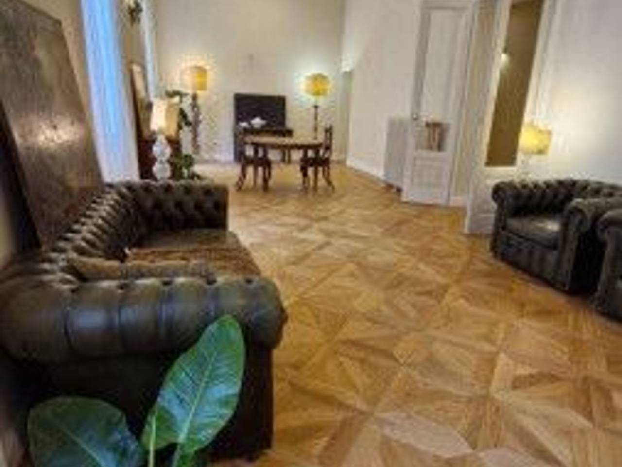 appartamento in vendita a Reggio nell'Emilia in zona Città Storica