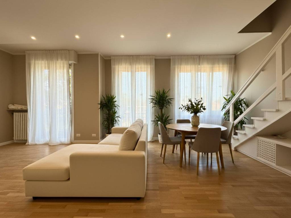 appartamento in vendita a Reggio nell'Emilia in zona Città Storica