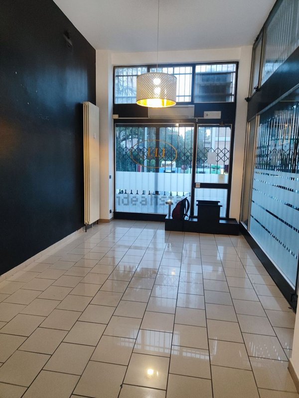 ufficio in vendita a Reggio nell'Emilia in zona Città Storica