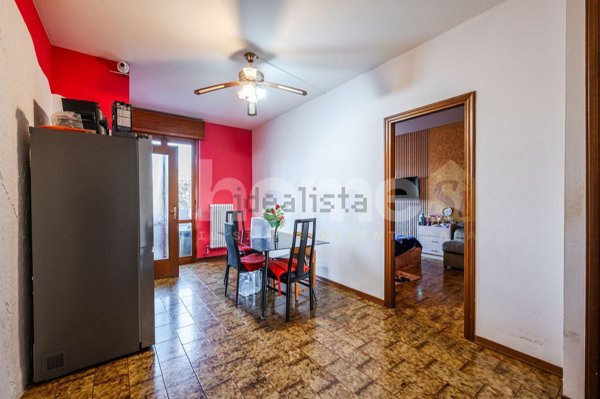 appartamento in vendita a Reggio nell'Emilia in zona Mirabello