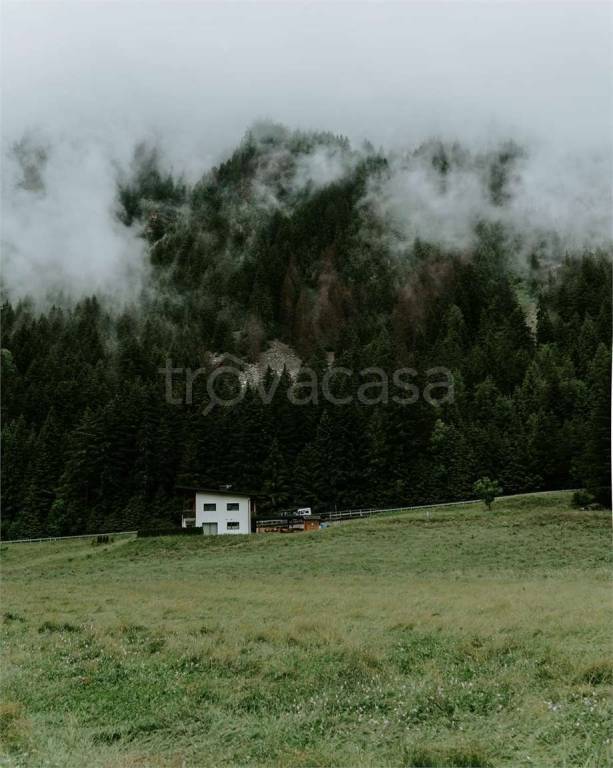casa indipendente in vendita a Reggio nell'Emilia in zona Orologio