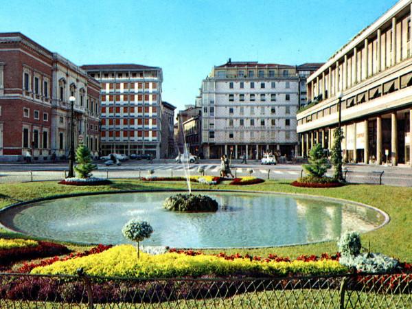 appartamento in vendita a Reggio nell'Emilia in zona Città Storica