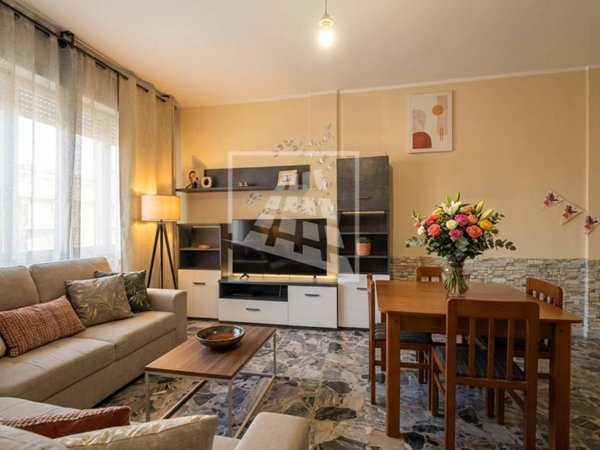 appartamento in vendita a Reggio nell'Emilia in zona Città Storica