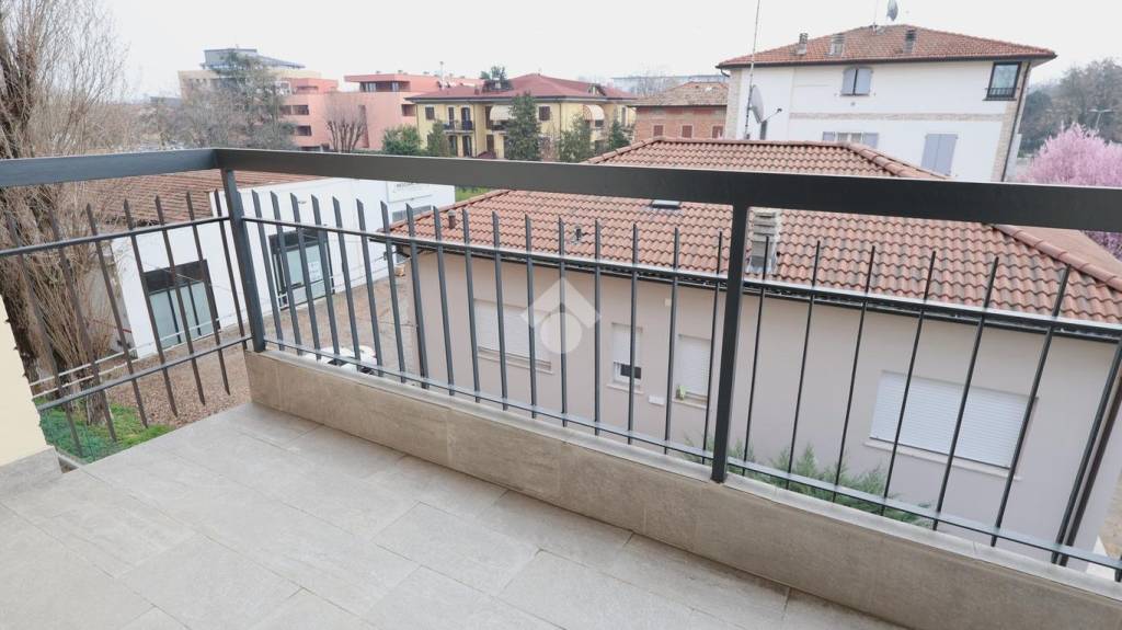 appartamento in vendita a Reggio nell'Emilia in zona Tribunale