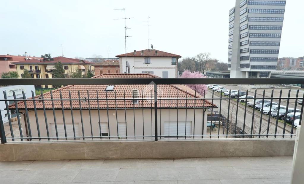 appartamento in vendita a Reggio nell'Emilia in zona Tribunale