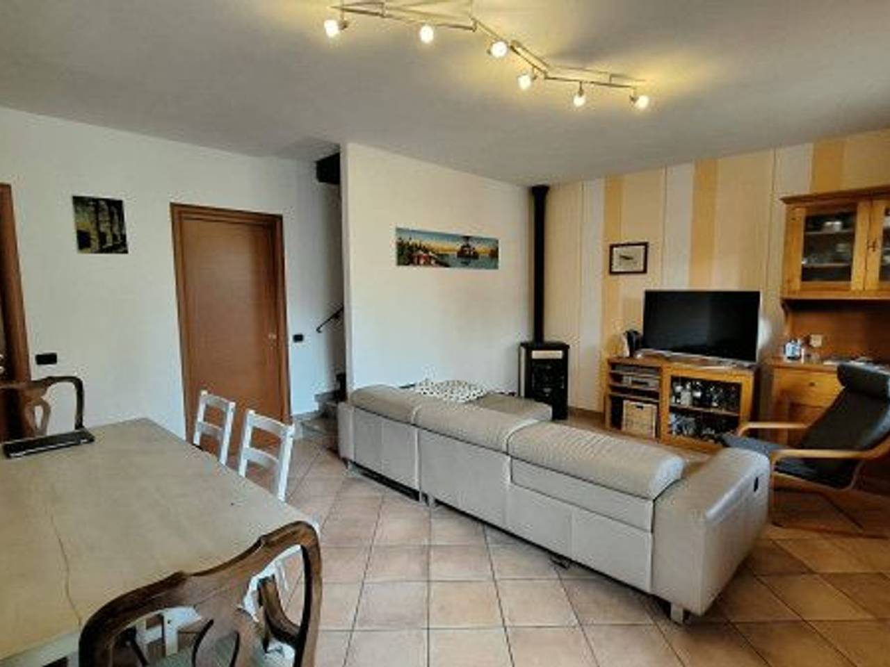 casa indipendente in vendita a Reggio nell'Emilia in zona Città Storica