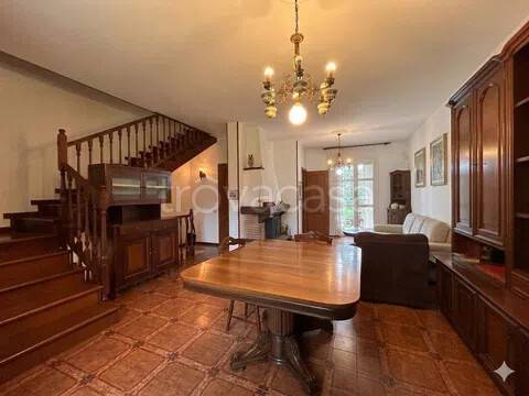 casa indipendente in vendita a Reggio nell'Emilia in zona Rivalta