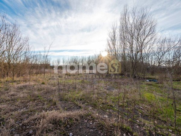 terreno agricolo in vendita a Reggio nell'Emilia in zona Pratofontana