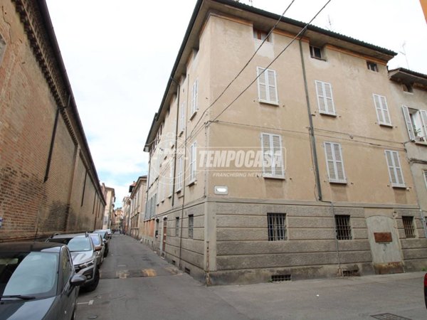 appartamento in vendita a Reggio nell'Emilia in zona Città Storica