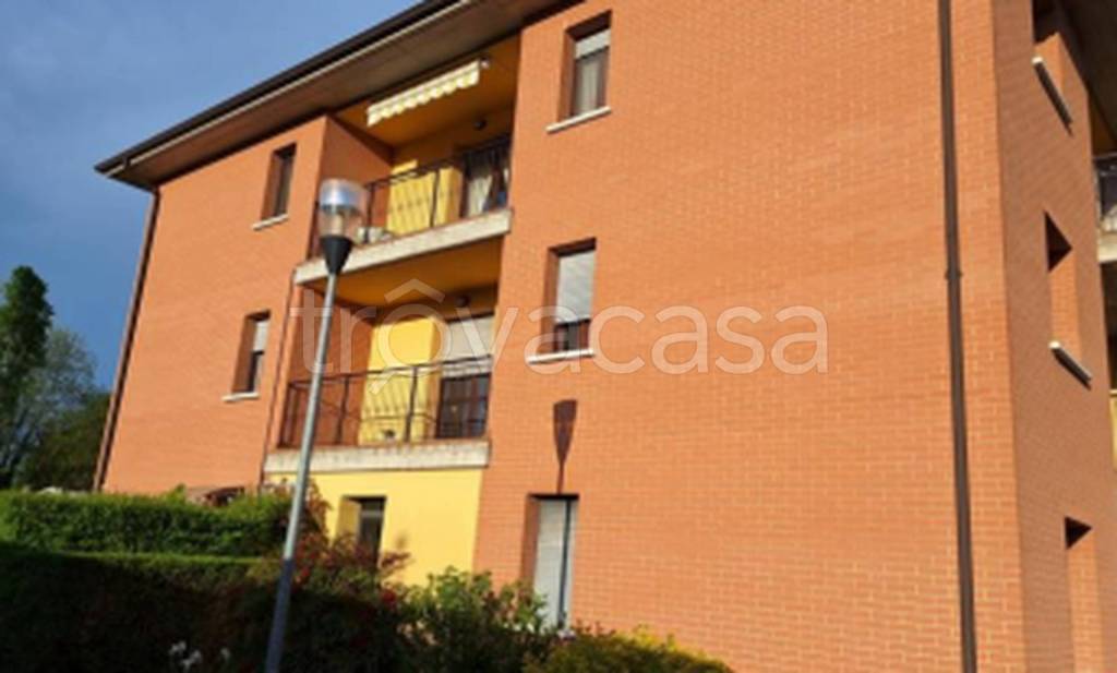 ufficio in vendita a Reggio nell'Emilia in zona Codemondo