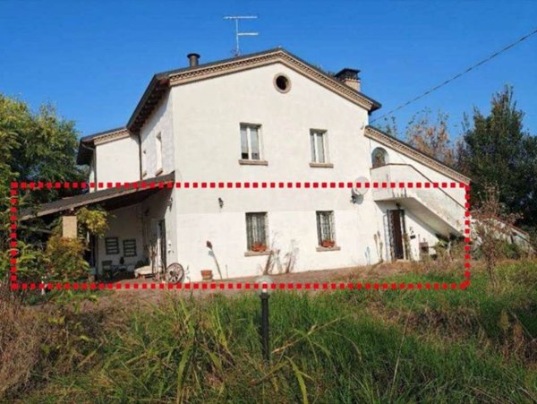 casa indipendente in vendita a Reggio nell'Emilia
