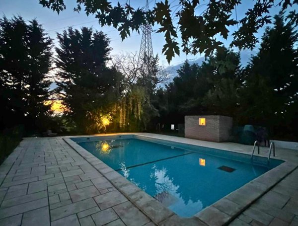 negozio in vendita a Reggio nell'Emilia in zona San Bartolomeo