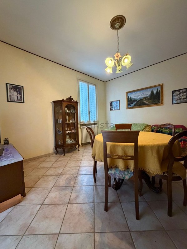 appartamento in vendita a Reggio nell'Emilia in zona Città Storica