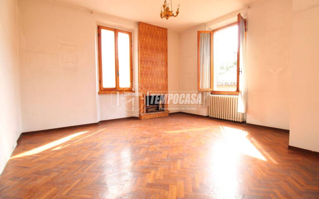 appartamento in vendita a Reggio nell'Emilia in zona Città Storica