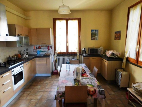 casa indipendente in vendita a Reggio nell'Emilia in zona Regina Pacis