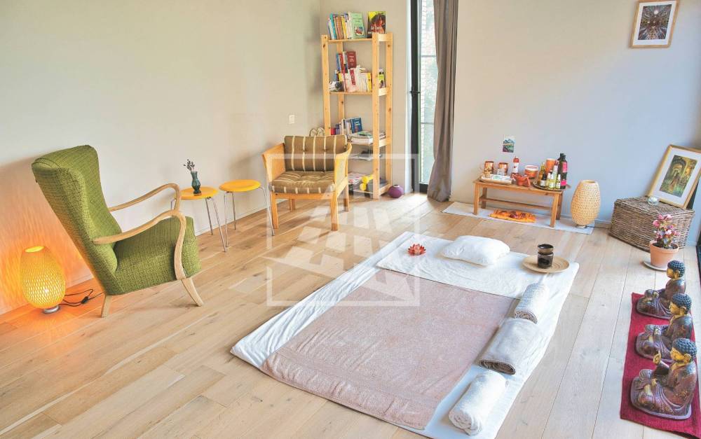 locale commerciale in vendita a Reggio nell'Emilia