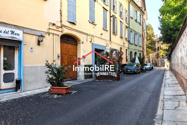 appartamento in vendita a Reggio nell'Emilia in zona Città Storica