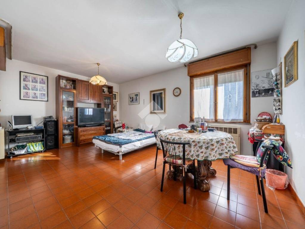 appartamento in vendita a Reggio nell'Emilia in zona Rivalta