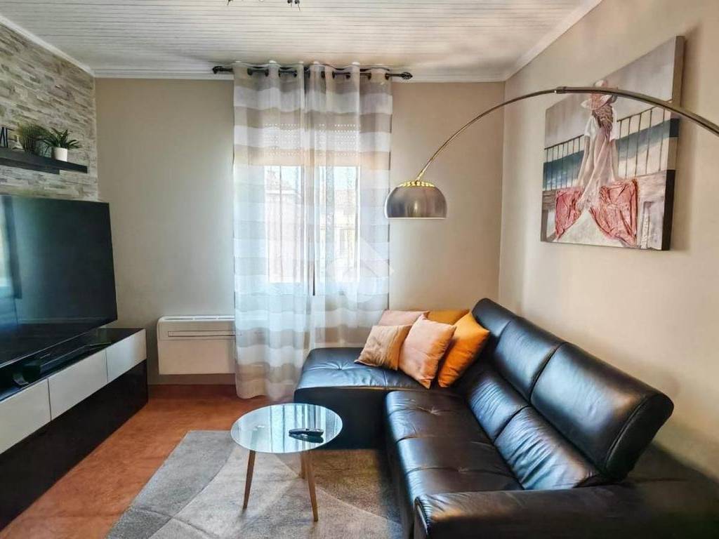 casa indipendente in vendita a Reggio nell'Emilia in zona Cadè / Gaida