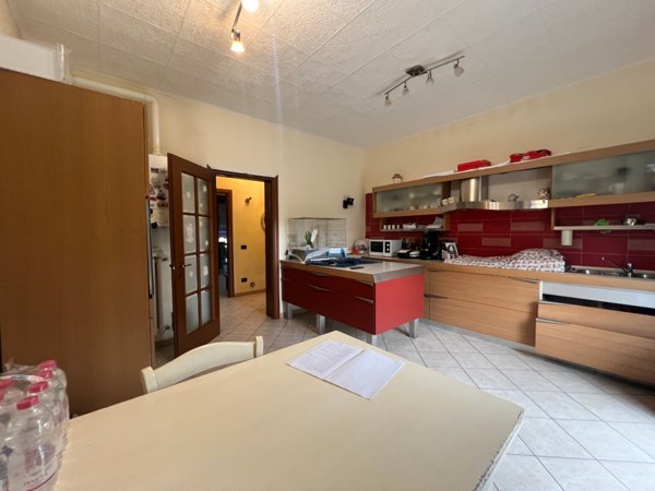 appartamento in vendita a Reggio nell'Emilia in zona Ospizio