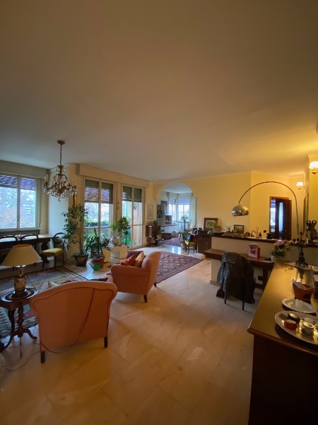 appartamento in vendita a Reggio nell'Emilia in zona Mirabello