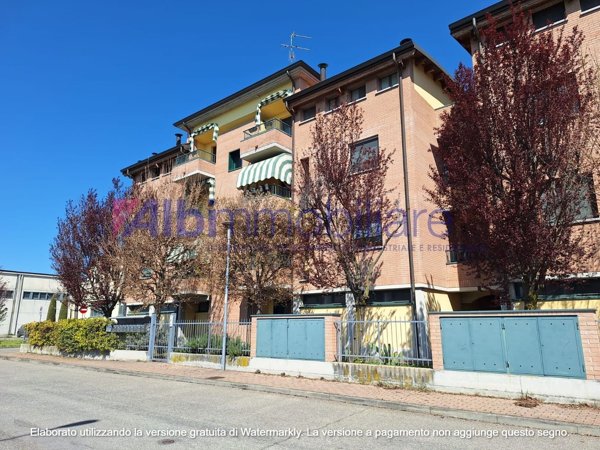 appartamento in vendita a Reggio nell'Emilia in zona Sabbione
