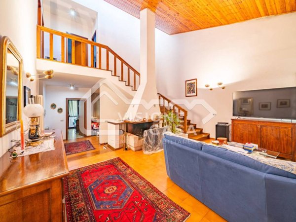 casa indipendente in vendita a Reggio nell'Emilia