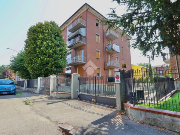 appartamento in vendita a Reggio nell'Emilia in zona Orologio