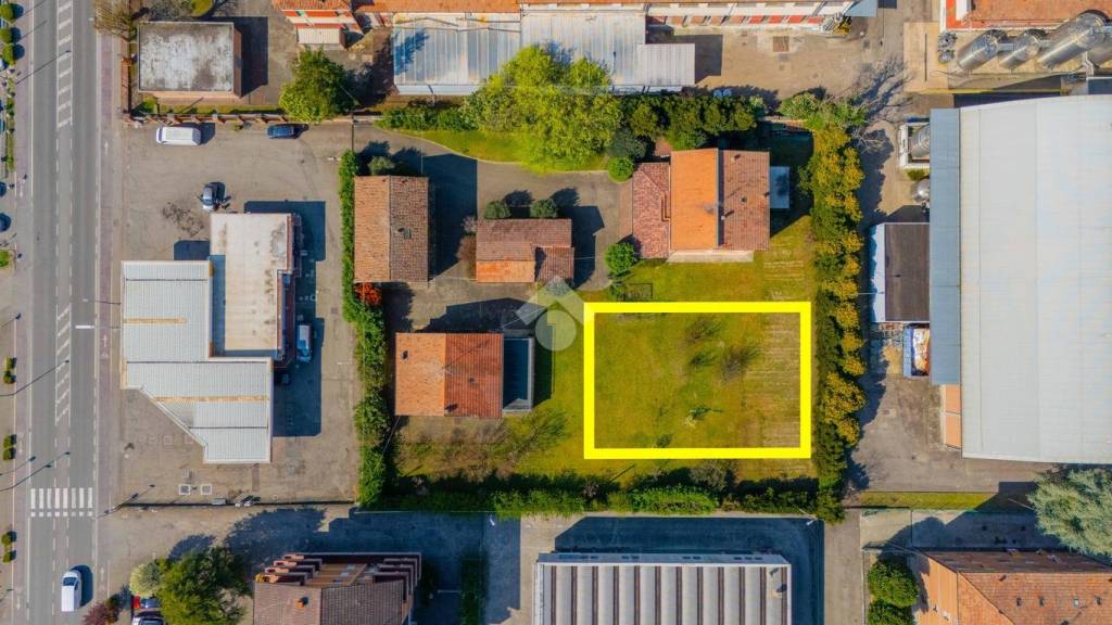 casa indipendente in vendita a Reggio nell'Emilia in zona Carrozzone
