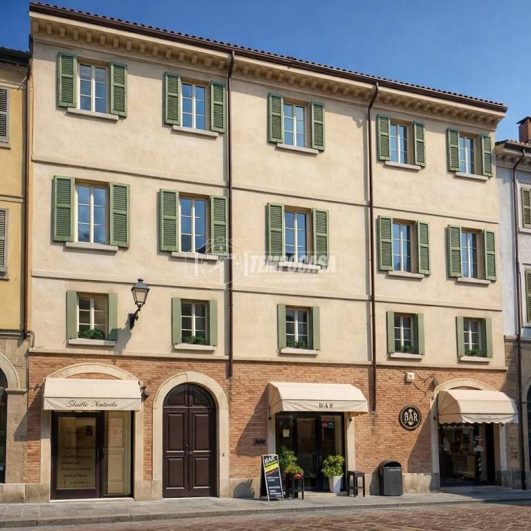 appartamento in vendita a Reggio nell'Emilia in zona Città Storica