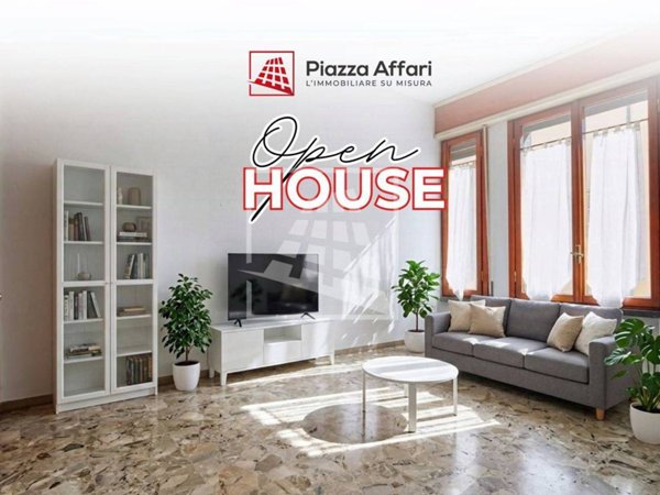 appartamento in vendita a Reggio nell'Emilia in zona Città Storica