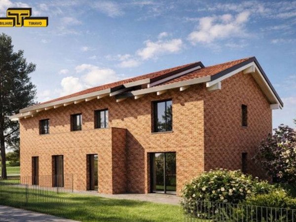 casa indipendente in vendita a Reggio nell'Emilia in zona Città Storica
