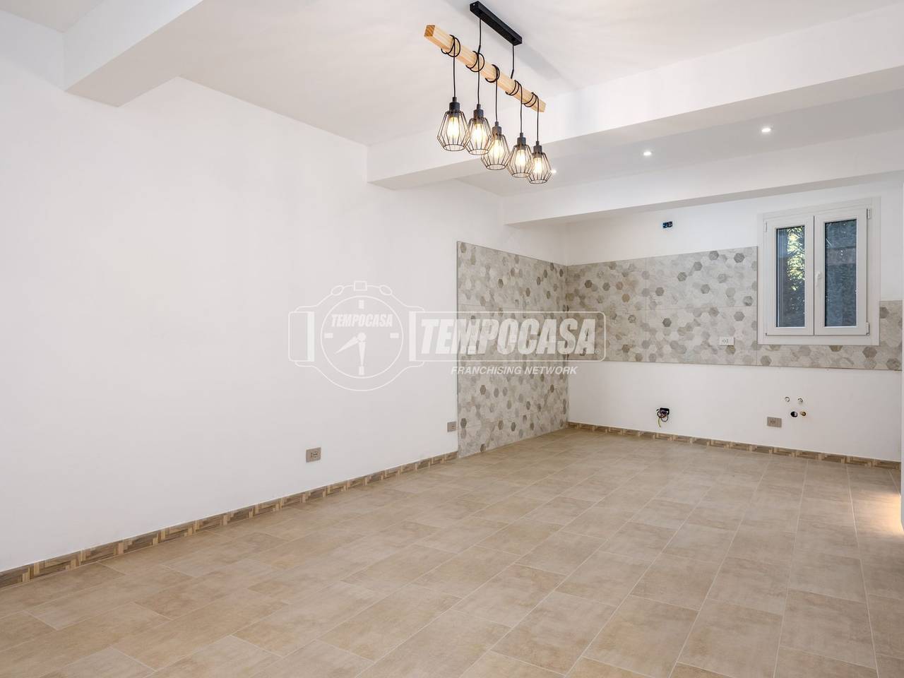 casa indipendente in vendita a Reggio nell'Emilia in zona Gavassa