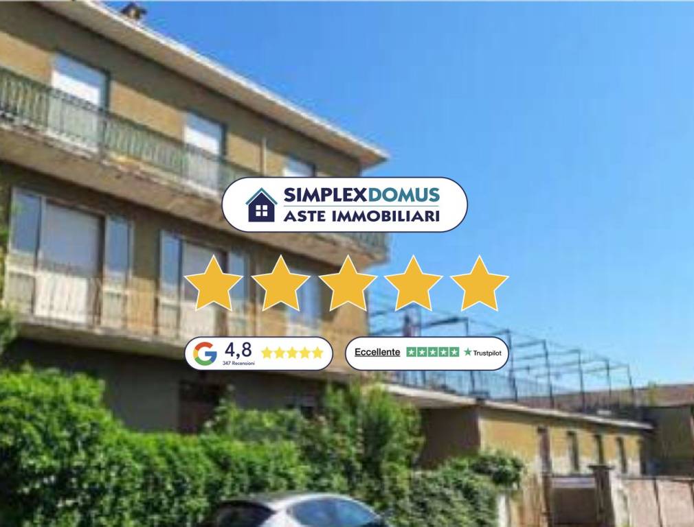 casa indipendente in vendita a Reggio nell'Emilia in zona Città Storica