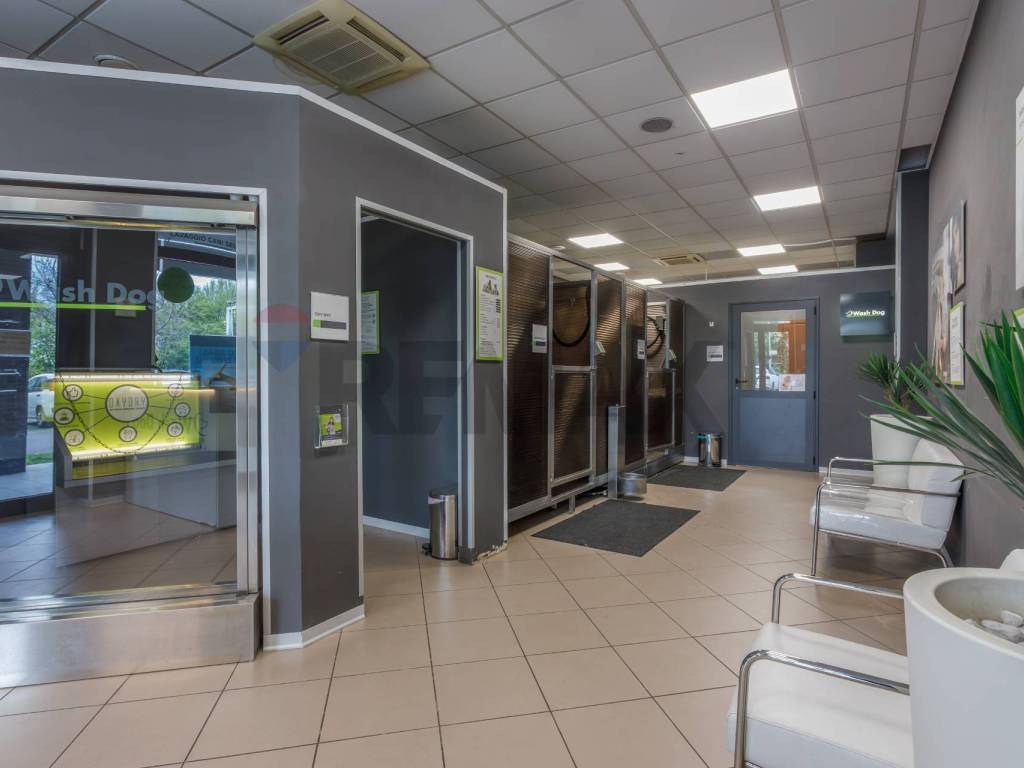 negozio in vendita a Reggio nell'Emilia