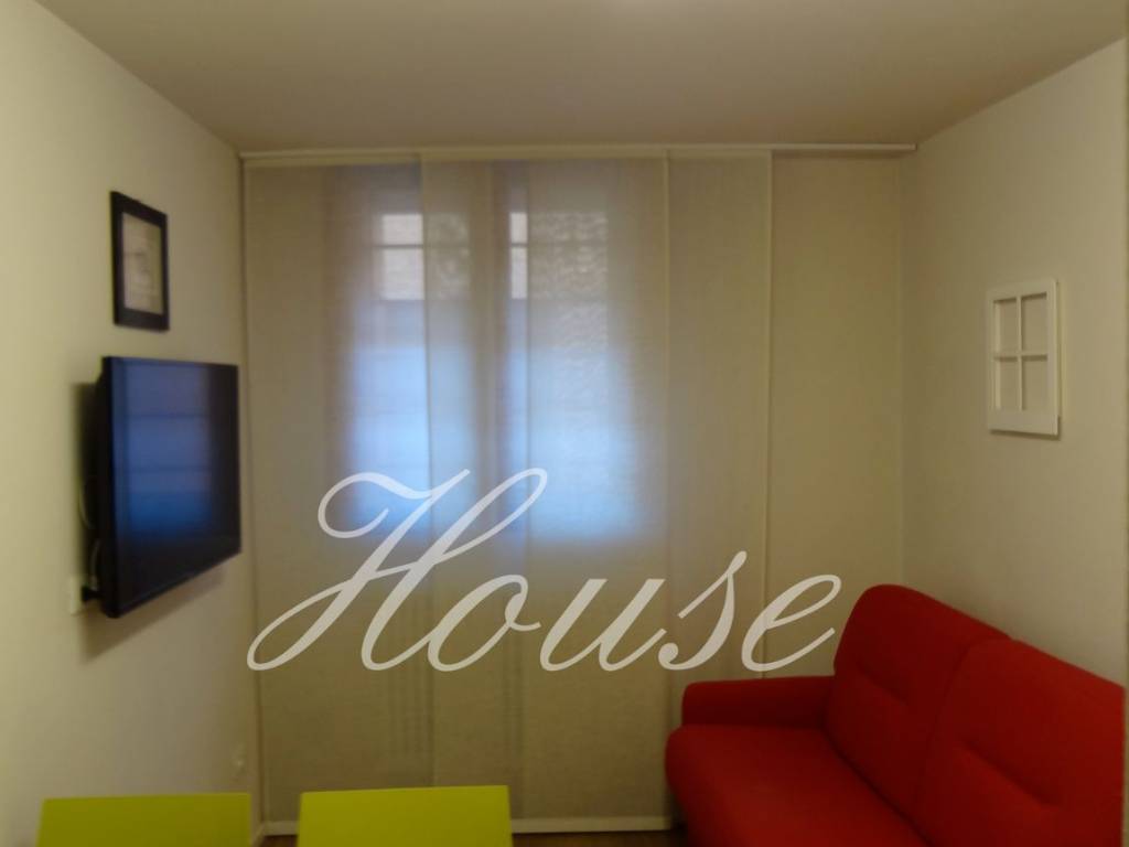 appartamento in vendita a Reggio nell'Emilia in zona Città Storica