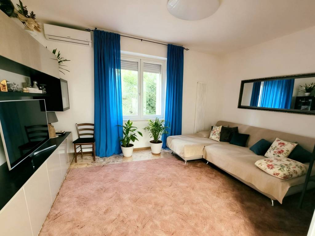 appartamento in vendita a Reggio nell'Emilia in zona Città Storica