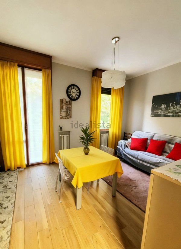 appartamento in vendita a Reggio nell'Emilia in zona Città Storica