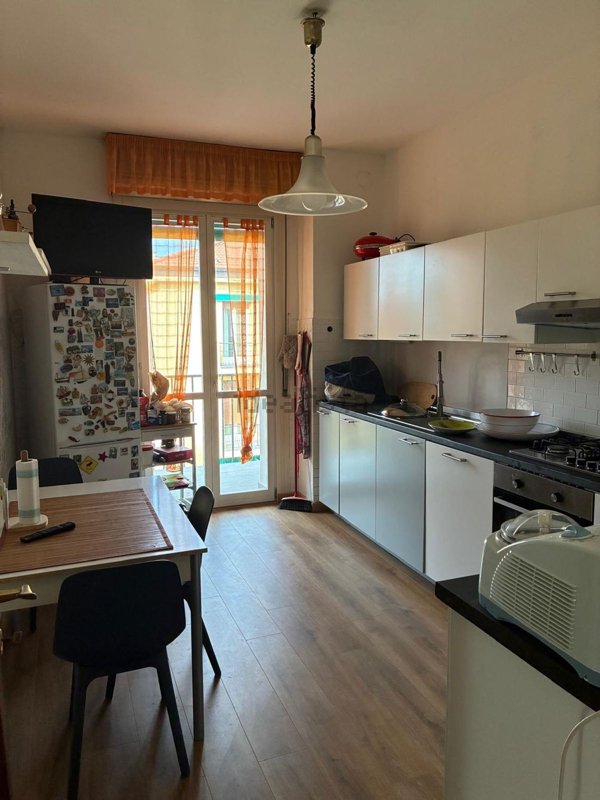 appartamento in vendita a Reggio nell'Emilia in zona Città Storica