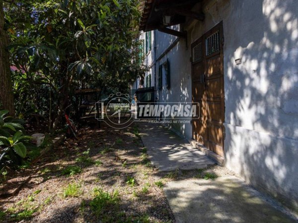 casa indipendente in vendita a Reggio nell'Emilia in zona San Bartolomeo