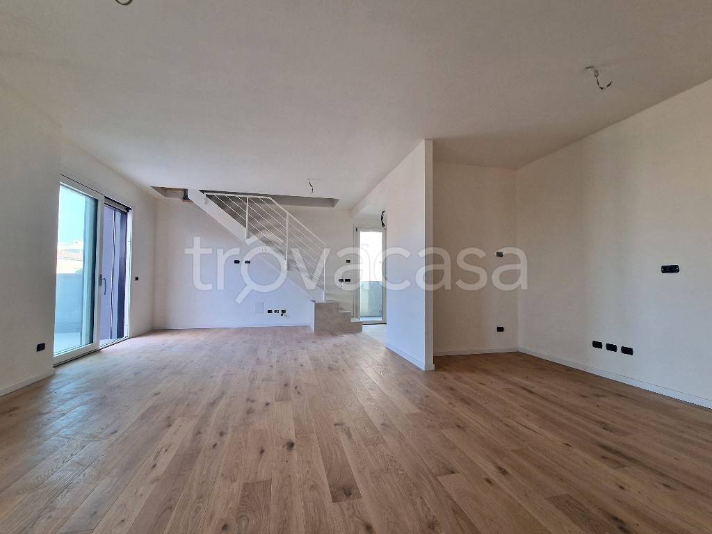 appartamento in vendita a Reggio nell'Emilia in zona Mirabello