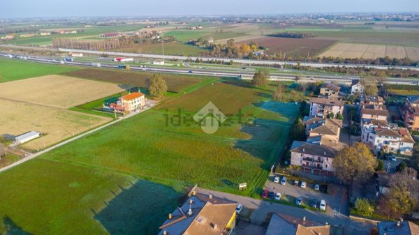 casa indipendente in vendita a Reggio nell'Emilia in zona Roncocesi