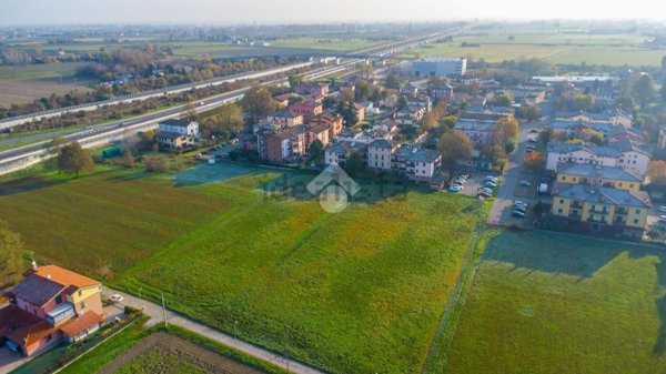 casa indipendente in vendita a Reggio nell'Emilia in zona Roncocesi