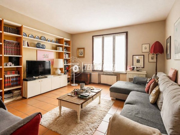 casa indipendente in vendita a Reggio nell'Emilia in zona Rivalta